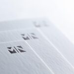ヴァンヌーボV-FS ホワイト（紙）の欧米サイズ活版印刷名刺