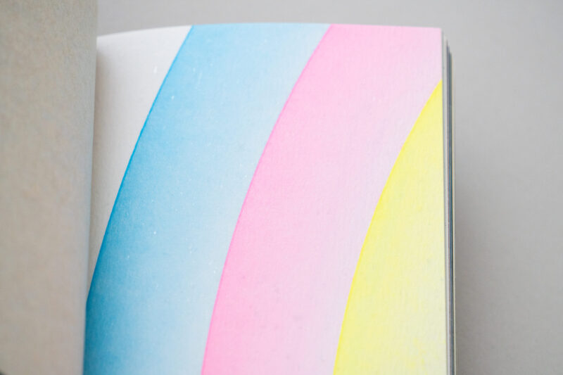 活版印刷グラデーション_本