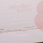 活版印刷ベタや特色に箔押しと角丸加工の名刺