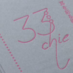 活版印刷で蛍光ピンクにGAボードグレーのショップカード