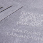 活版印刷で銀インキでベタ印刷のある両面名刺